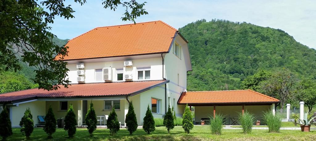Apartments Volce Tolmin Esterno foto